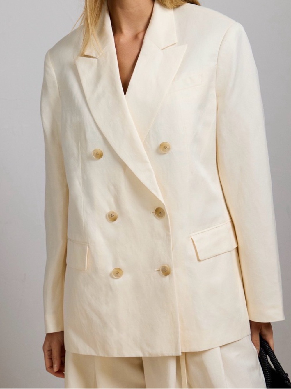 AE77•Premium Linen-Silk Blend
Double-Breasted Blazer•Size XS•NWT